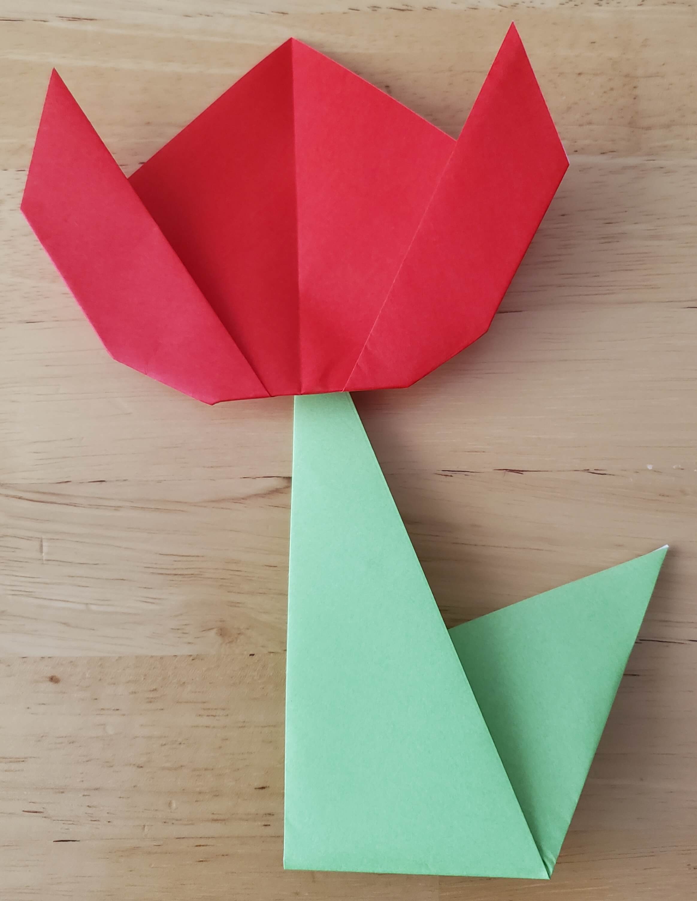 折り紙でチューリップの折り方を解説 子供と一緒に折れる簡単なやり方