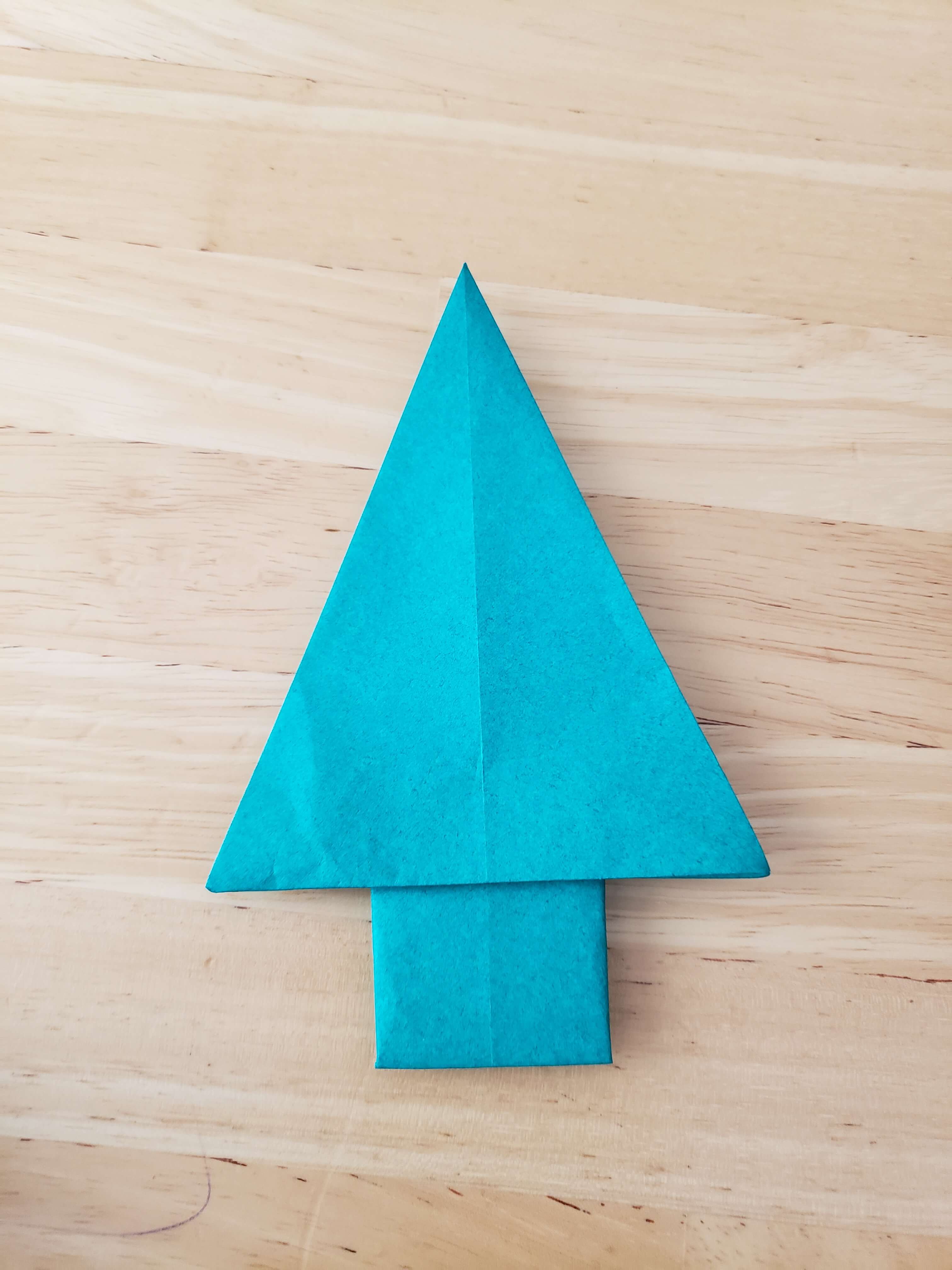 折り紙で作るクリスマスツリー
